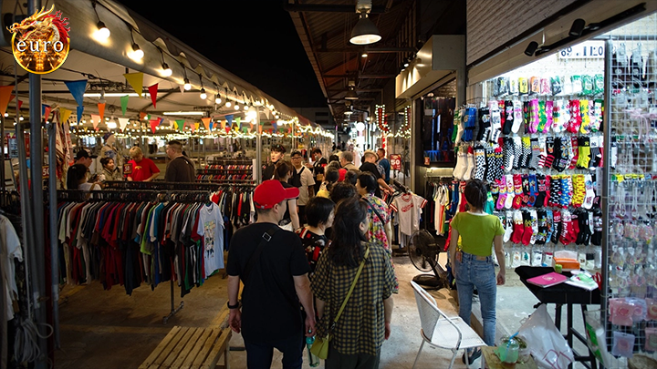 บทความ ลูกค้าใจหาย "ตลาดดิ วัน รัชดา" ประกาศปิดกิจการ 5 พฤษภาคม 2568