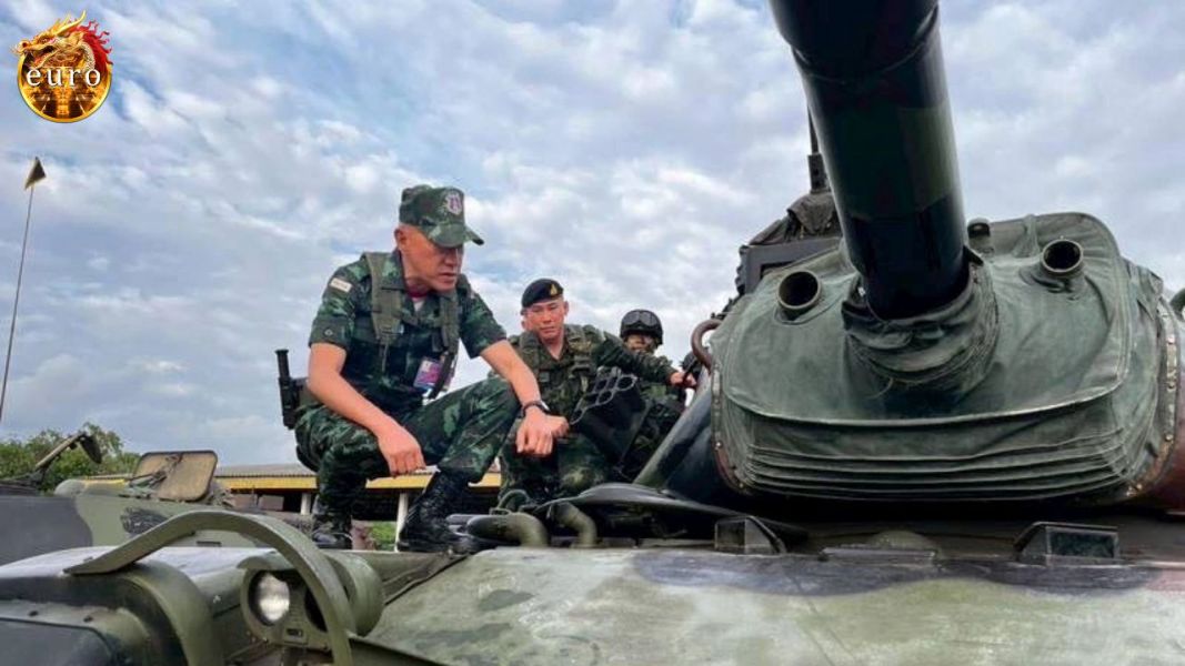 บทความ เตรียมพร้อมรบ แม่ทัพภาค 1 ตรวจสอบสภาพ "รถถัง" กำลังพล - ยุทโธปกรณ์ พล.ม.2 รอ.